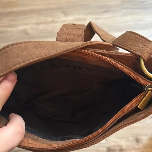 Brown Fringe Shoulder Bag - Picture 6 of 6